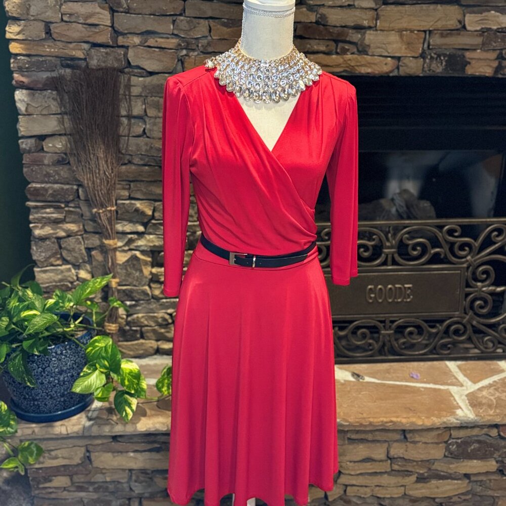Amazing Red Flare Dress with a Ruche Top, Size 6, Whitehouse Black Market